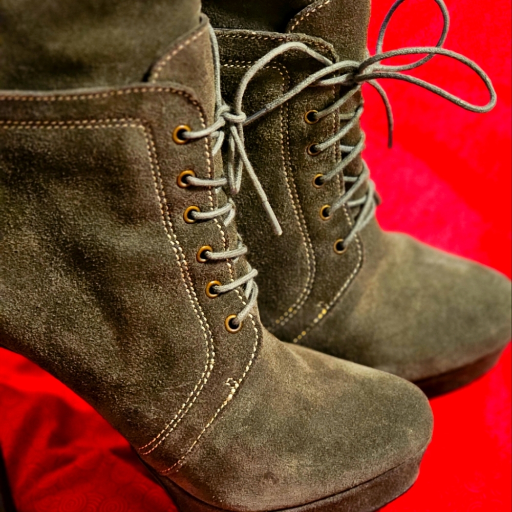 Charles Jourdan suede boots
